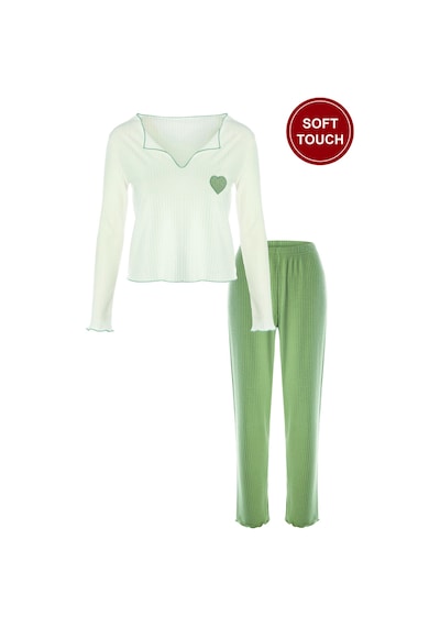 Kadın Soft Touch Fitilli Kalp Detaylı Uzun Kollu Pijama Takımı Kk70640 Yeşil - Ekru Kadın Soft Touch Fitilli Kalp Detaylı Uzun Kollu Pijama Takımı Kk70640 Yeşil - Ekru