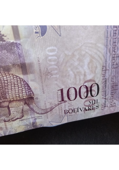 Escoines Koleksiyon 3996368f6220541a44 2017 Venezuela 1000 Bolivar Çil Kağıt Para