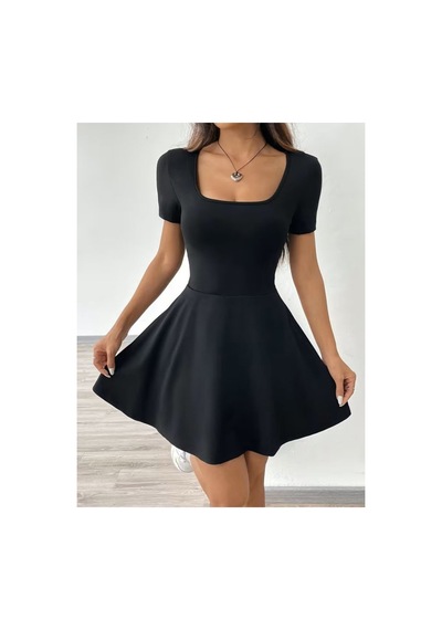 Butik İstanbul Kadın Kısa Kollu Kare Yakalı Cep Detaylı Dalgıç Elbise Tulum Siyah