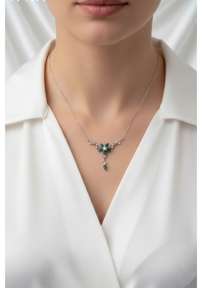 Çekirdekjewelry 925 Ayar Gümüş Zümrüt Taşlı Sarmaşık Kolye Rodyum