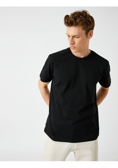 Koton Regular Fit Bisiklet Yaka Basic Tişört Siyah 3wam10043hk