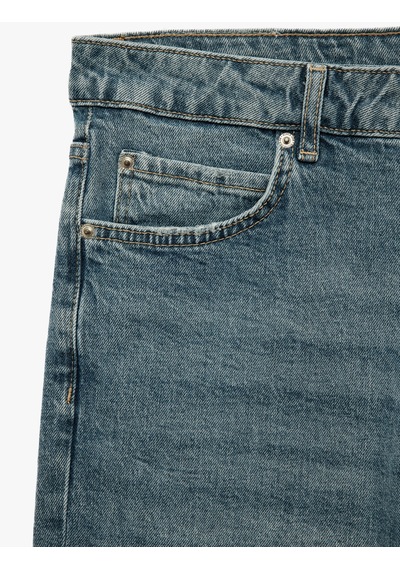 Koton Pamuklu Normal Bel Cepli Slim Fit Jean Şort İndigo Stone 6sam40038nd İndigo - Taş Rengi Koton Pamuklu Normal Bel Cepli Slim Fit Jean Şort İndigo Stone 6sam40038nd İndigo - Taş Rengi