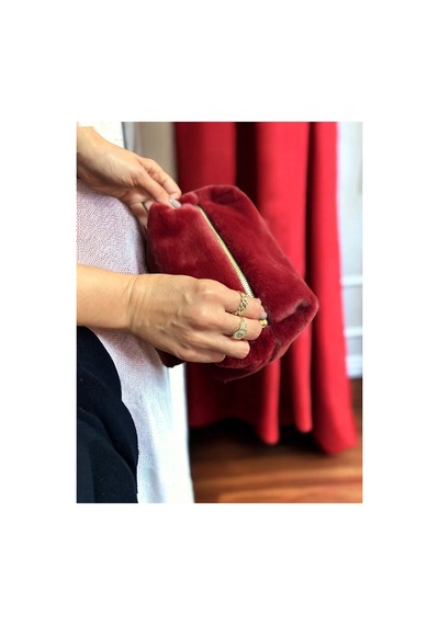Pufcase Toscana Peluş Kumaş, Makyaj Çantası 10x20x10 Cm İthal Tüy Dökmez Bordo