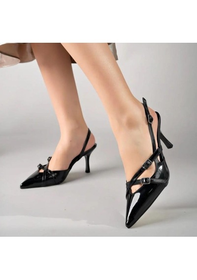 Aycan Shoes Kadın Çift Bantlı Toka Detaylı Rugan Topuklu Ayakkabı Milano 001