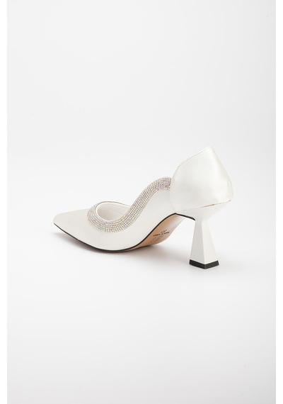 Dilimler Ayakkabı Saten Kalın Sıra Taşlı Beyaz Kadın Kadeh Topuk Stiletto-2538-beyaz Beyaz Dilimler Ayakkabı Saten Kalın Sıra Taşlı Beyaz Kadın Kadeh Topuk Stiletto-2538-beyaz Beyaz