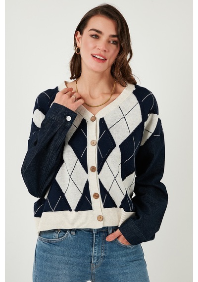 Lela Desenli Regular Fit Düğmeli V Yaka Crop Bayan Hırka 4615553 Lacivert-Ekru