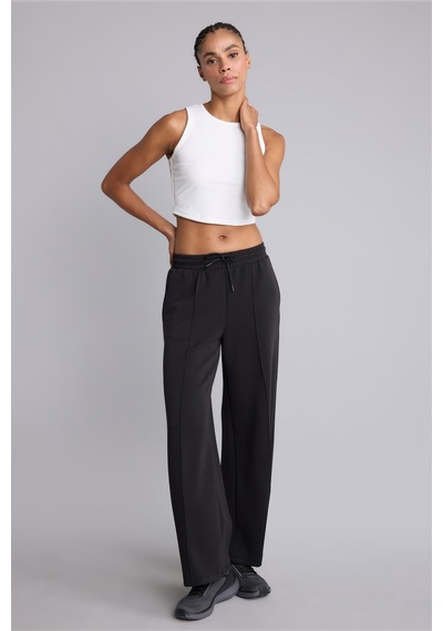 Defacto Crop Top Bisiklet Yaka Sporcu Atlet E7723ax26auer105 Ekru-er105