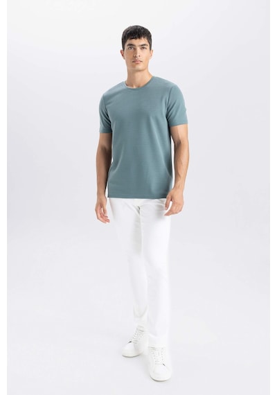 DeFacto Slim Fit Dar Kesim Bisiklet Yaka Basic Düz Kısa Kollu Tişört M6608AZ25SPGN829