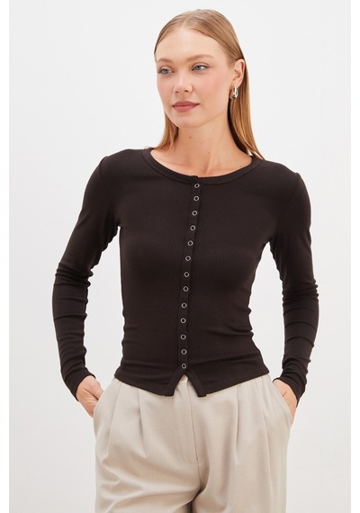 Fullamoda Önü Çıtçıtlı Ribanalı Slim Fit Bluz Kahve
