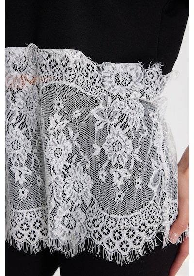Tudors Kadın Oversize Geniş Kesim Dantel Detaylı Bisiklet Yaka Siyah Tişört-50784