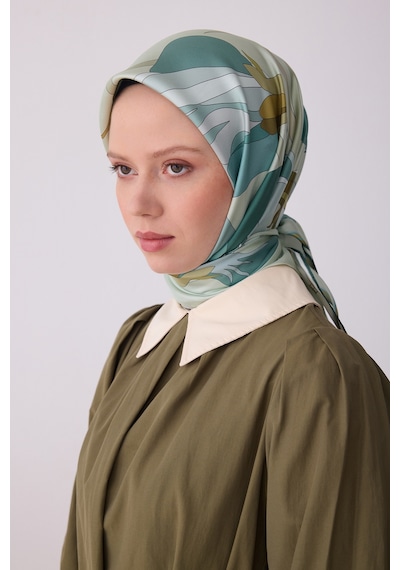 Çiçek Desen İpek Twill Eşarp - 2026 İlkbahar-yaz T 4303 Su Yeşili