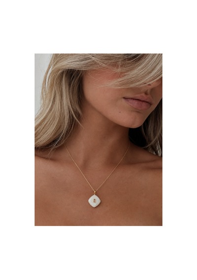 Pearl Collection Opaline Görünümlü Pembe Taşlı Gold Kadın Kolye Altın Altın