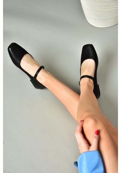 Fox Shoes S726252509 Kadın Babet - Siyah