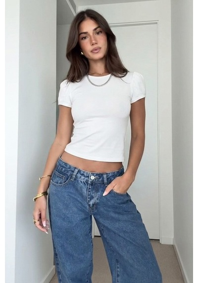 Seeh Beyaz Basic Kadın Tişört / Vücuda Oturan Kesim Sh373 Seeh Beyaz Basic Kadın Tişört / Vücuda Oturan Kesim Sh373