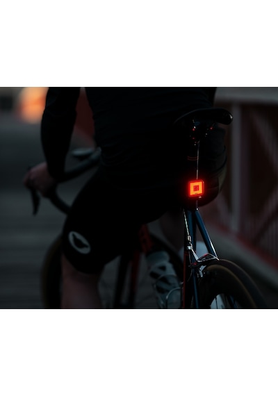 Knog Blinder Square 100 Lm Ip67 Bisiklet Arka Stop Far Kırmızı