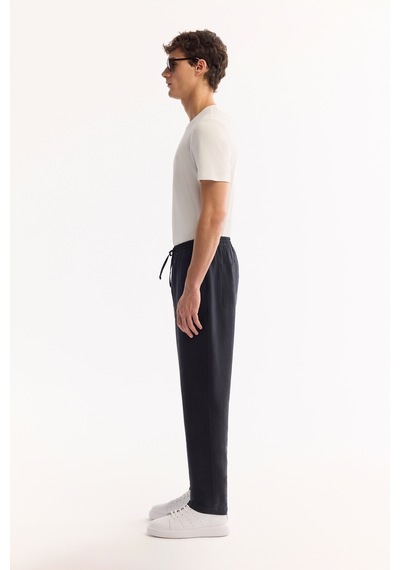 Avva Erkek Siyah Beli Lastik Bağcıklı Soft Touch Relaxed Fit Pantolon A52y3013