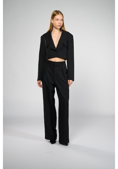 Kadın Siyah Geniş Yaka Crop Blazer Siyah