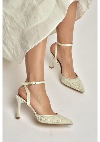 Fox Shoes U676417604 Ten Kumaş İnce Topuklu Kadın Abiye Ayakkabı Ten