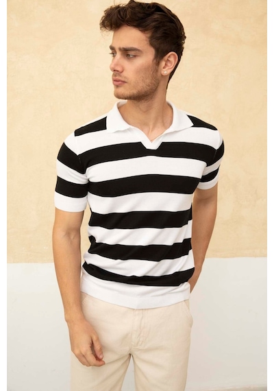Tarz Cool Renk Bloklu Polo Yaka Triko T-shirt Siyah - Beyaz