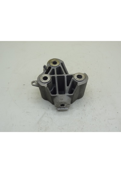 Clio 2 - Sandero 1 - Logan 2 Ön Motor Kulağı D4f 8200034225