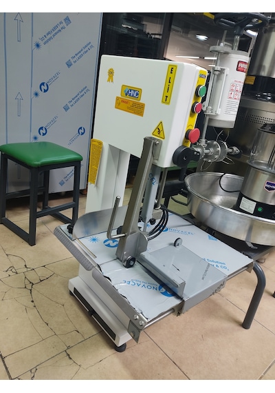 Hnc 1.5 Kw 2 Hp Geniş Tepsi Büyük Motor Et Kemik Kesme Testeresi