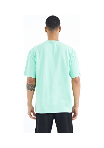 Tommylife Tommy Life Su Yeşili Kol Arma Detaylı Basic Oversize Erkek T-shirt - 88193 SU YEŞİLİ