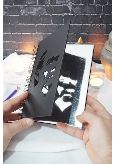 Mustafa Kemal Atatürk Siyah Ahşap Kapaklı Defter - Spiralli Günlük - Çizgisiz Defter - A5 Notebook