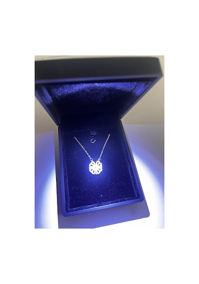 Lüks Işıklı Kutuda 925 Ayar Gümüş Kaplama Açılır Yonca Taşlı Kalpli Kolye Silver