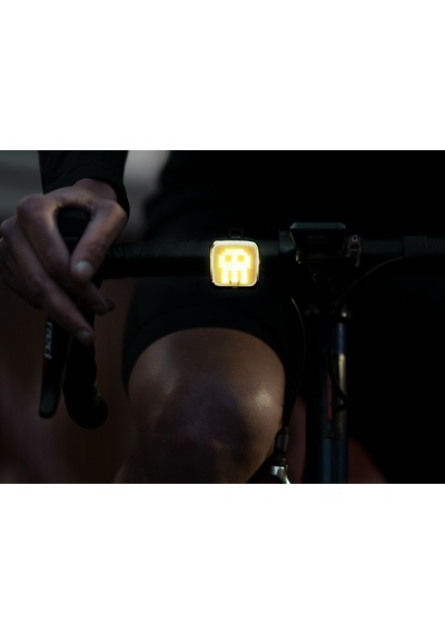 Knog Blinder SQUARE 200 Lm Bisiklet Ön Aydınlatma Far