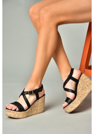 Fox Shoes S996054409 Siyah Dolgu Topuklu Kadın Ayakkabı