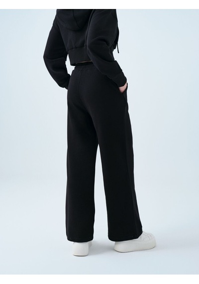 LOFT Crop Kadın Sweatshirt Lf2039222 Q1.v1 Siyah LOFT Crop Kadın Sweatshirt Lf2039222 Q1.v1 Siyah