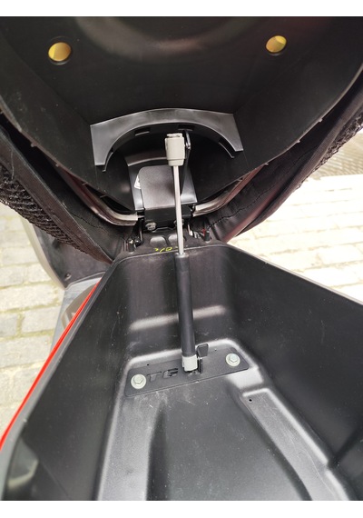 Tvs Ntorq 125 Amortisörlü Otomatik Sele Sistemi Mat Siyah