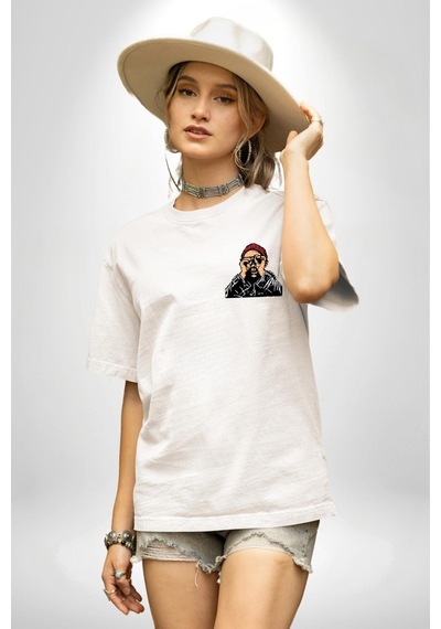Fantastik Sanatsal Yeni Nesil Kırmızı Bere El İle Dürbün Beyaz Oversize Unisex Ön Ve Sırt Baskılı Tişört Beyaz