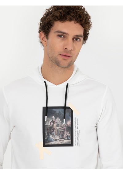Beyaz Pamuk Karışımlı Kapüşonlu Baskılı Sweatshirt