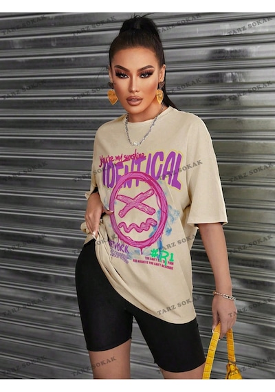Flood Of Style Unisex Bay Sloganlı Ve Karikatür Grafikli Düşük Omuzlu Tişört Kod-1385 Haki