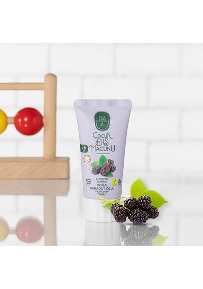 Doğal Karadut Özlü 2-6 Yaş Çocuk Diş Macunu 60 Ml