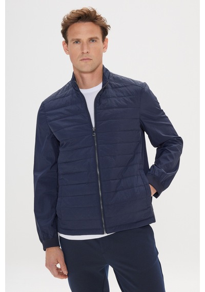 AC&Co / Altınyıldız Classics Erkek Lacı Standart Fit Normal Kesim Gizli Kapüşonlu Yan Cep Mont Lacı Lacivert AC&Co / Altınyıldız Classics Erkek Lacı Standart Fit Normal Kesim Gizli Kapüşonlu Yan Cep Mont Lacı Lacivert
