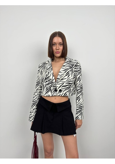 Vuvutasarım Yeni Sezon Desenli Simetrik Katlamalı Yaka Tek Düğme Crop Kadın Blazer Ceket 24s08012 Siyah