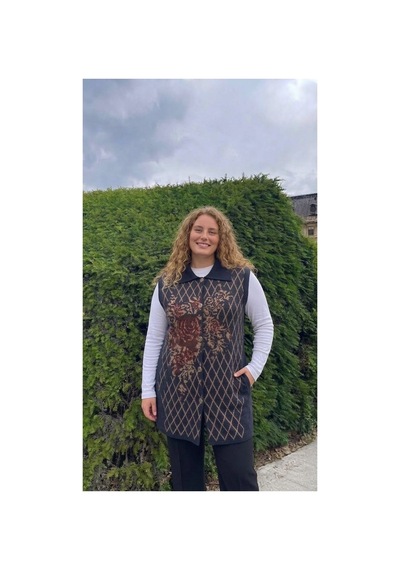 Onno Style Women Büyük Beden Ekose Gül Pike Desenli Çelik Örgü Kadın Triko Yelek Kaban Lacivert Onno Style Women Büyük Beden Ekose Gül Pike Desenli Çelik Örgü Kadın Triko Yelek Kaban Lacivert