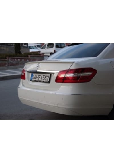 Mercedes W212 E Kasa Spoyler Spoiler