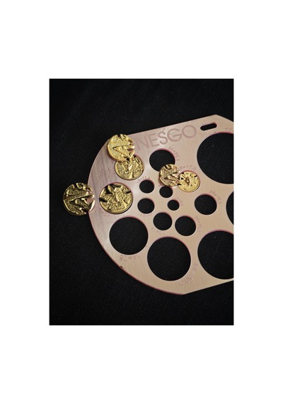 Tüy Model Gold Metal Düğme 3 Boy 3 Adet Büyük 4 Adet Orta 6 Adet Küçük 25mm 40 Boy 23mm 36 Boy 18 Mm 28 Boy
