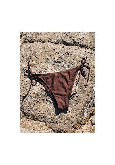 LC Waikiki Alıta Cıty Farkıyla Brazilian Parlak Görünümlü Kadın Bikini Alt Belirtilmemiş - 918692104 Belirtilmemiş LC Waikiki Alıta Cıty Farkıyla Brazilian Parlak Görünümlü Kadın Bikini Alt Belirtilmemiş - 918692104 Belirtilmemiş