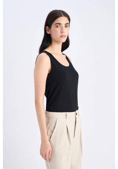 DeFacto Slim Fit Dar Kesim Basic Düz Bisiklet Yaka Siyah Atlet I1059AZ25SMBK81