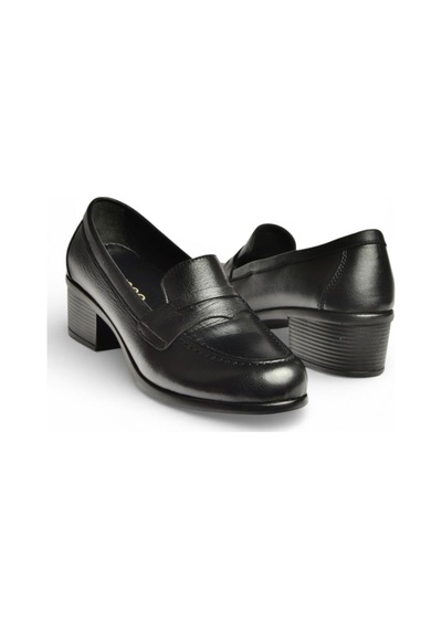 Fox Shoes Y555092203 Siyah Kalın Alçak Topuklu Kadın Ayakkabı Siyah