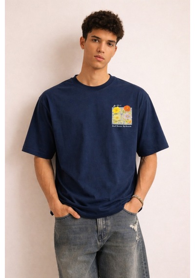Tarz Cool Erkek Floral Baskılı Tişört Oversize Fit, Sırt Desenli Small Moments Big Memories Lacivert