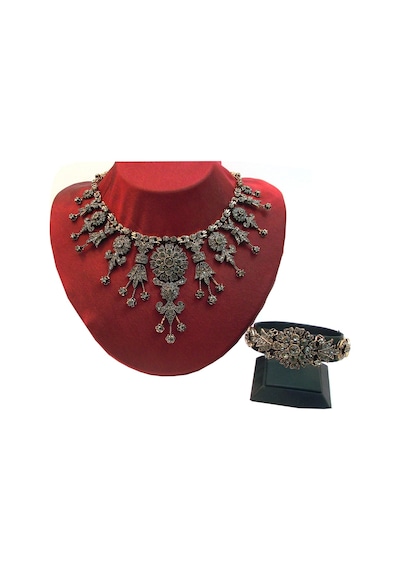 Muhteşem Hürrem Vintage Elmas Montür Set Sevgiliye Hediye (39223470) Muhteşem Hürrem Vintage Elmas Montür Set Sevgiliye Hediye (39223470)