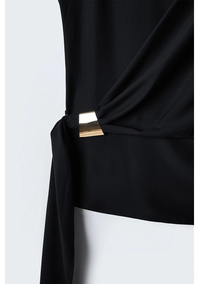 Sateen Kuşak Detaylı Aksesuarlı Bluz Siyah