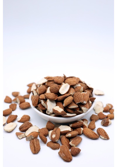 İri Kırık Badem 1kg
