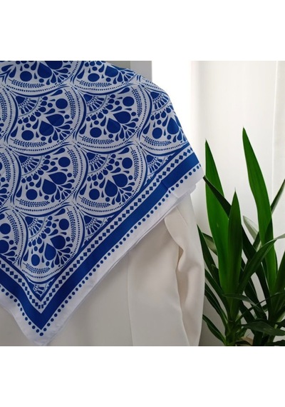 Lente Aksesuar Kadın Premium Desenli Boyun Çanta Ve Saç Fuları 70x70 Cm Alaçatı