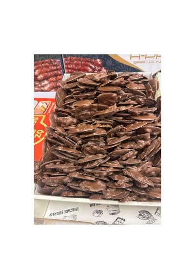 Kayısı Çekirdekli Çikolata